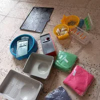 طوطیملنگو وتعدادی قفس|پرنده|کارون, |دیوار