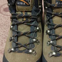 کفش کوهنوردی سایز ۴۱