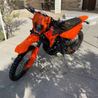 تریل روان به پر ۲۰۰ ۱۴۰۳