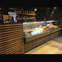 صندوق دار و فروشنده