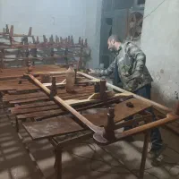 نقاشی و رنگ کاری چوب ومبل