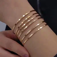 تعدادی النگو طلا روس رنگ ثابت