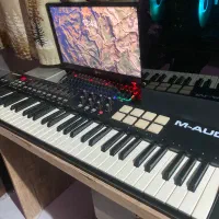 میدی کیبورد M-audio oxygen 61