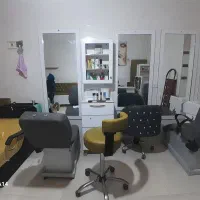 صندلی اصلاح صورت و میکاپ