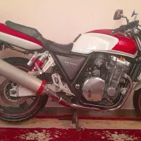 cb1000سی بی 1000