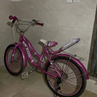 دوچرخه|دوچرخه، اسکیت، اسکوتر|قدس, شهرقدس|دیوار