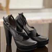 کفش پاشنه بلند چرم