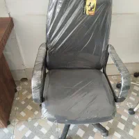 صندلی گردان|دفتر کار|قم, شاه ابراهیم|دیوار