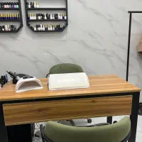 میز ناخنکار صندلی و استند لاک