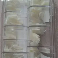 فروش مقداری وسایل مصرفی ناخنکاری و قلم کاشت