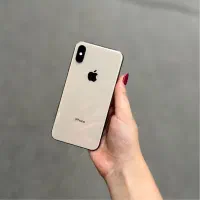 ایفون Xs
