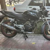 پالس ۱۸۰ چراغ گرد