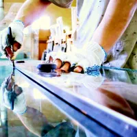 * شیشه بری 1* شیشه سکوریت 1* سرویس 1*|خدمات پیشه و مهارت|تهران, صادقیه|دیوار