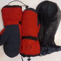 دستکش پر آذر جوان