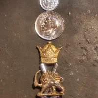 سکه و نشان سلطنتی