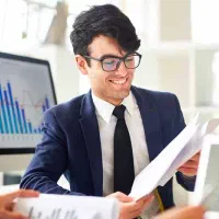 استخدام نیروی اداری