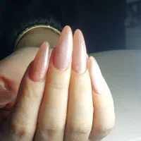 آموزش کاشت ناخن