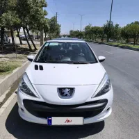 ۲۰۷ پانا ۴۰۲ بدون رنگ در حد خشک|خودرو سواری و وانت|همدان, |دیوار