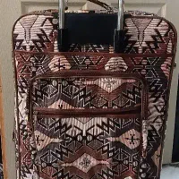 چمدون بزرگ طرح سنتی
