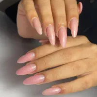 آف ویژه‌ی خدمات کاشت ناخن