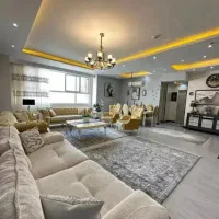 ۸۶ متر /‌ ۸ ساله/ سالن پرده خور / دیزاین بینظیر