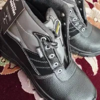 کفش کار نو  اشکذر|کیف، کفش، کمربند|اشکذر, |دیوار