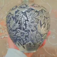 یک عدد گلدان و کاسه مسی قلم زنی قدیمی|کلکسیون اشیاء عتیقه|تهران, سبلان (لشگر)|دیوار