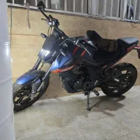 زونتس ۲۰۰|موتورسیکلت|قرق, |دیوار