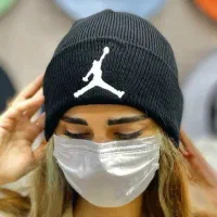 کلاه‌ بافت زنانه تک رنگ مشکی فقط ۳۰ ت عمده