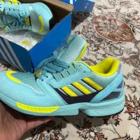 zx فیروزه‌ای|کیف، کفش، کمربند|رباط‌کریم, رباط‌کریم|دیوار