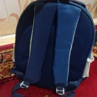 کیف مدرسه|کیف، کفش، کمربند|رشت, عینک|دیوار