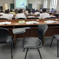 صندلی محصلی دانشجویی