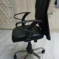 صندلی کامپیوتر و اداری کاملا سالم