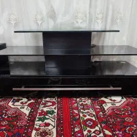 میز تلویزیون شیشه ای در حد نو