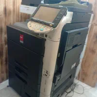 یک عدد دستگاه پرینتر رنگی مدل کونیکا ۵۵۲