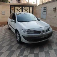 مگان مدل ۹۰