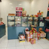 دکور و ویترین مغازه