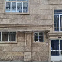 اپارتمان طبقه همکف مرتب شیک