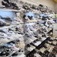 دکور ویترین مغازه کفش فروشی