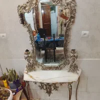 یک عدد آینه و شمعدان برنج سالم سالم درحد نو