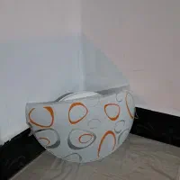 چراغ دیواری