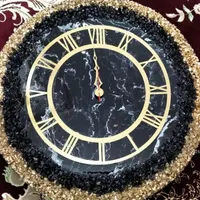 ساعت دیواری بسیار زیبا و چشمگیر شاهانه