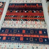 فرش گبه طرح عشایر زمینه کرم حاشیه سرمه ای