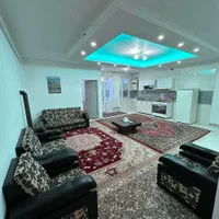 سوییت تمیز ومرتب۱۶۵ متری پارکینگ دار  جنب بازارچه
