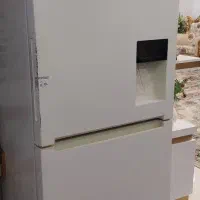 یخچال فریزر اسنوا در حد نو