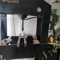 پرس دستی و برقی همزمان ۶۰ تن  با کورس ۴۰ سانت