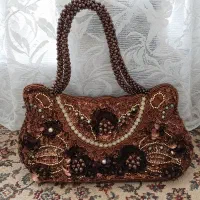 کیف دست دوزی شده