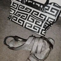 صندل و کیف