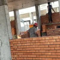 بنا دیوار آجر چیتی درعراق نیازمندیم