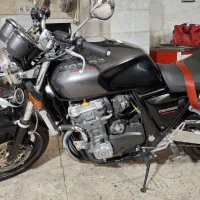 سی بی ۱۰۰۰موتور سنگین